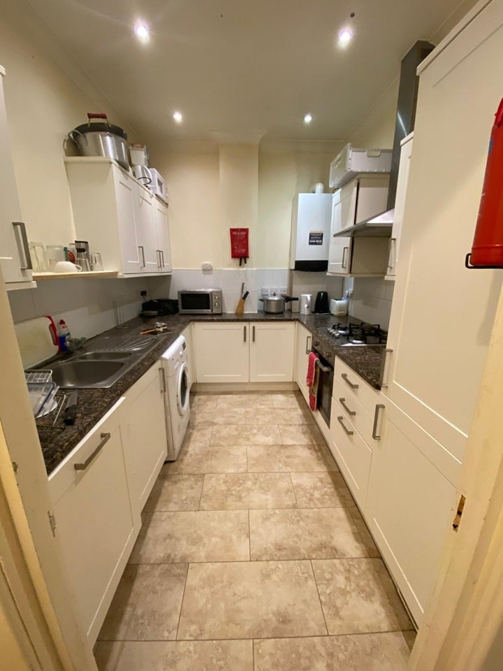 Room Goodhall Street in Greater London