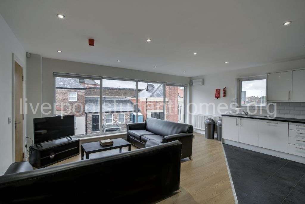 Flat Shaw Street in Liverpool
