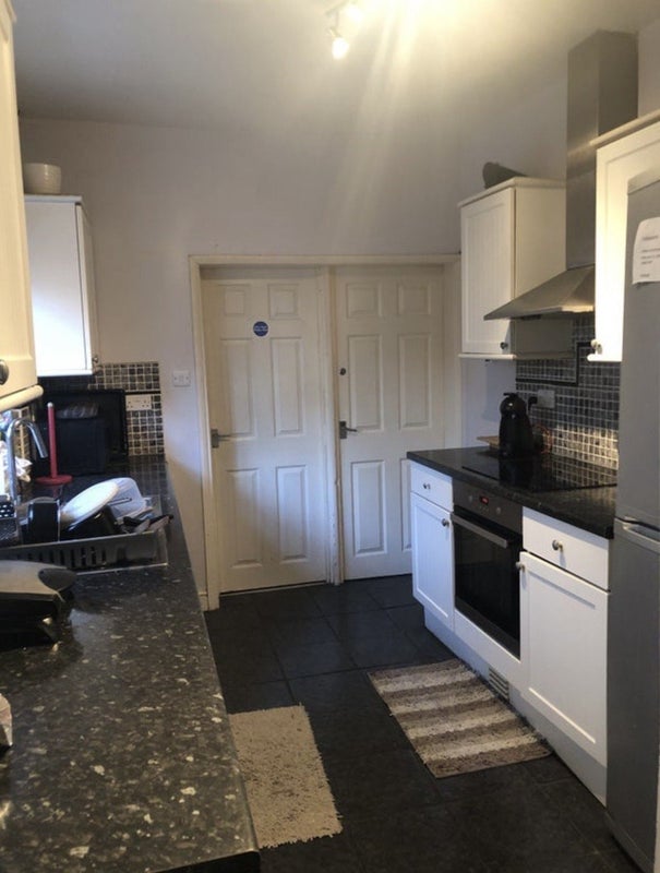 Room Kingsley Road in Maidstone