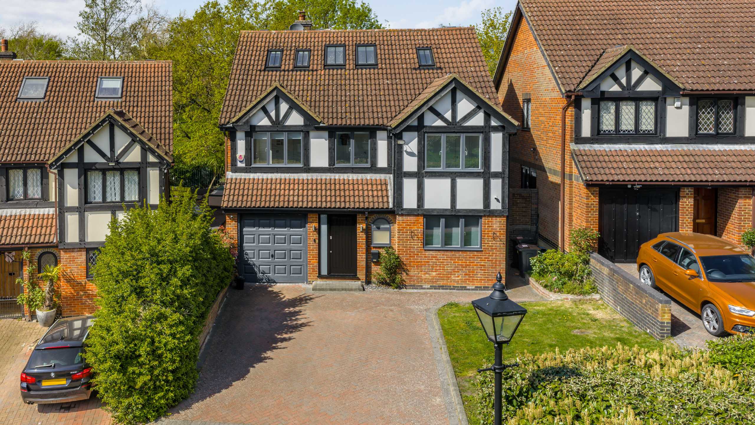 House Hollies Close in Greater London