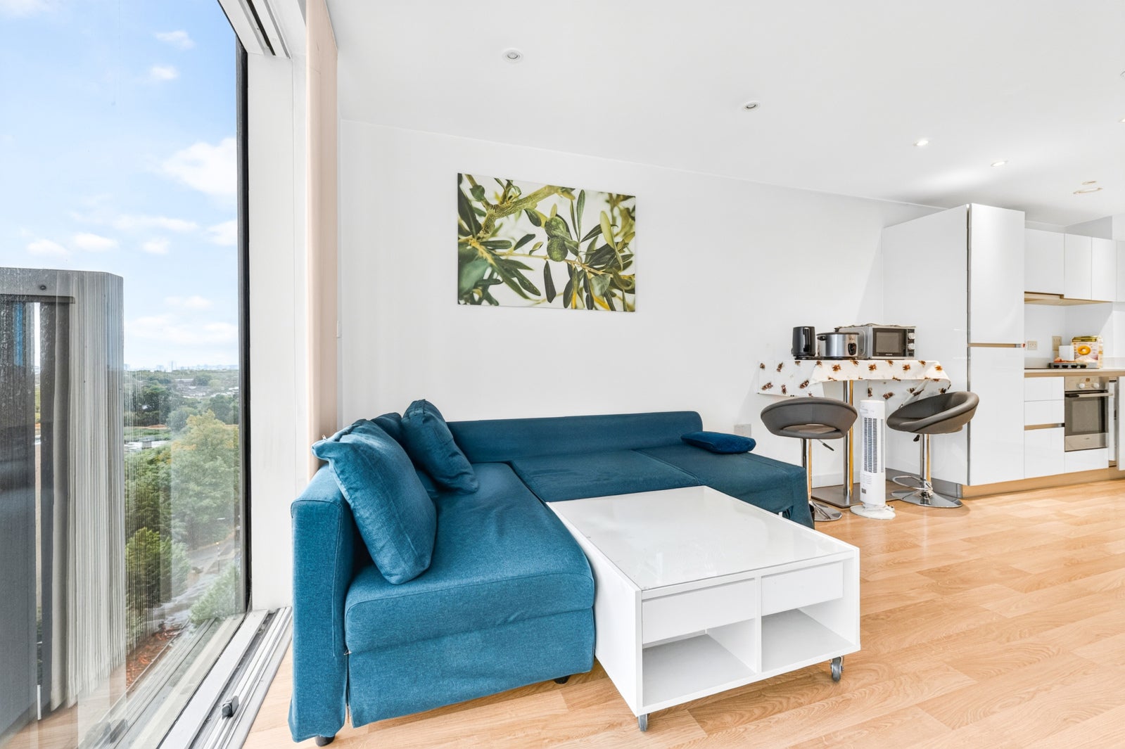 Flat Woodberry Grove in Greater London