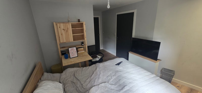 Room Davenant Road in Greater London