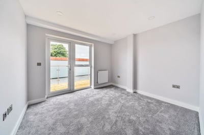 Flat Oxford Road in High Wycombe