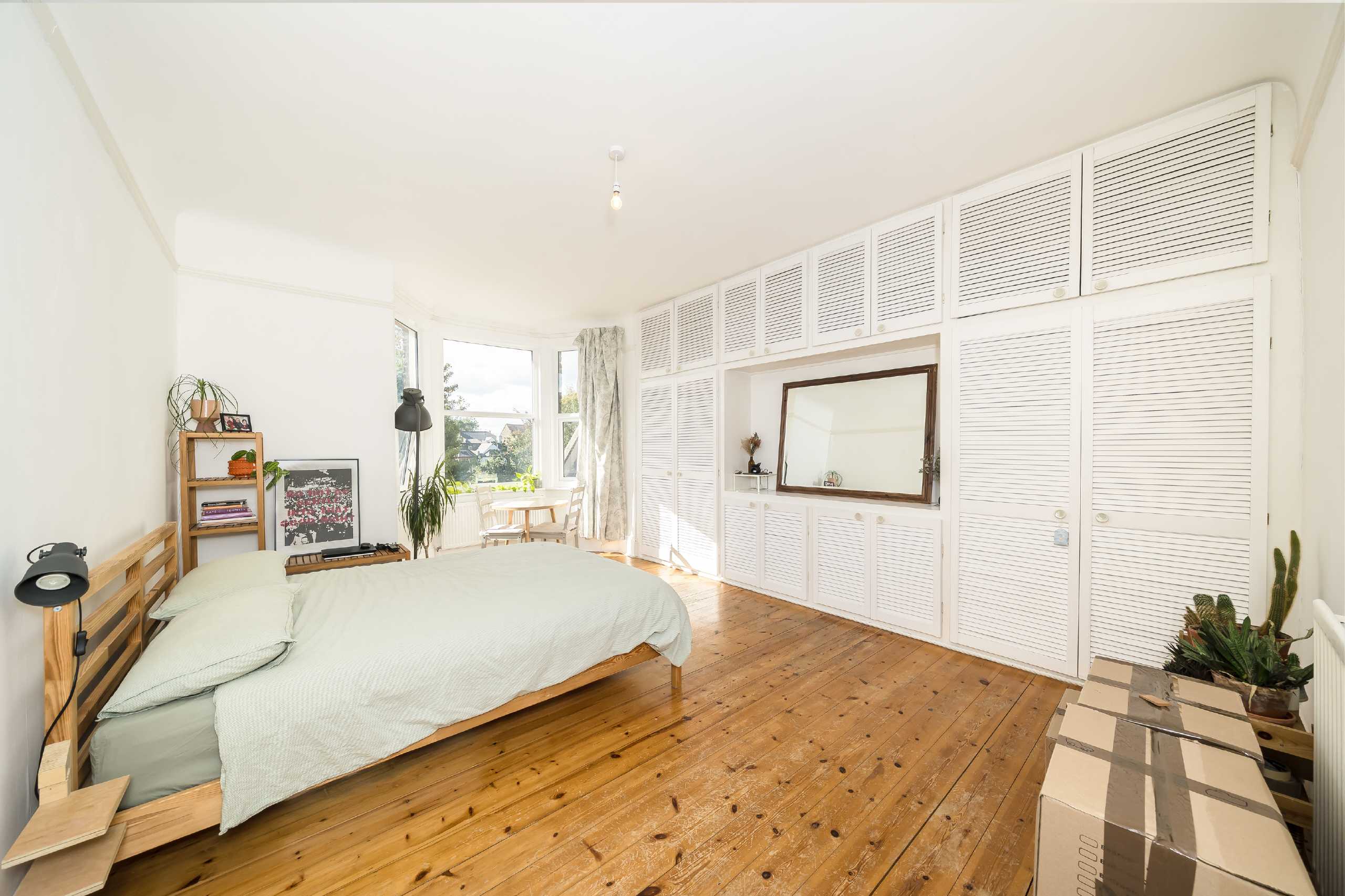 Flat Buckleigh Road in Greater London