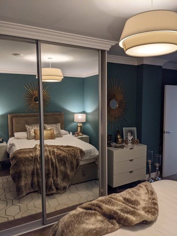 Room Adenmore Road in Greater London