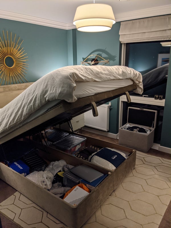 Room Adenmore Road in Greater London
