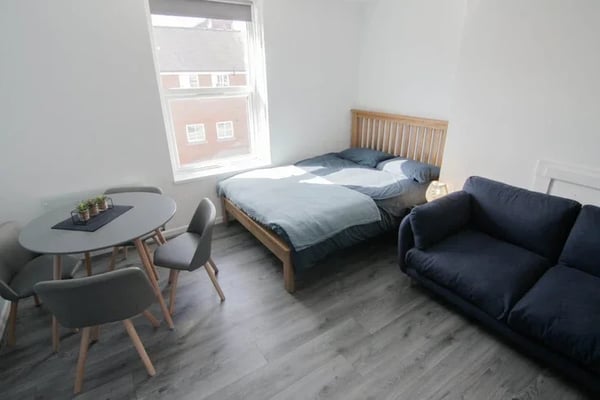 Flat George Street in Royal Leamington Spa
