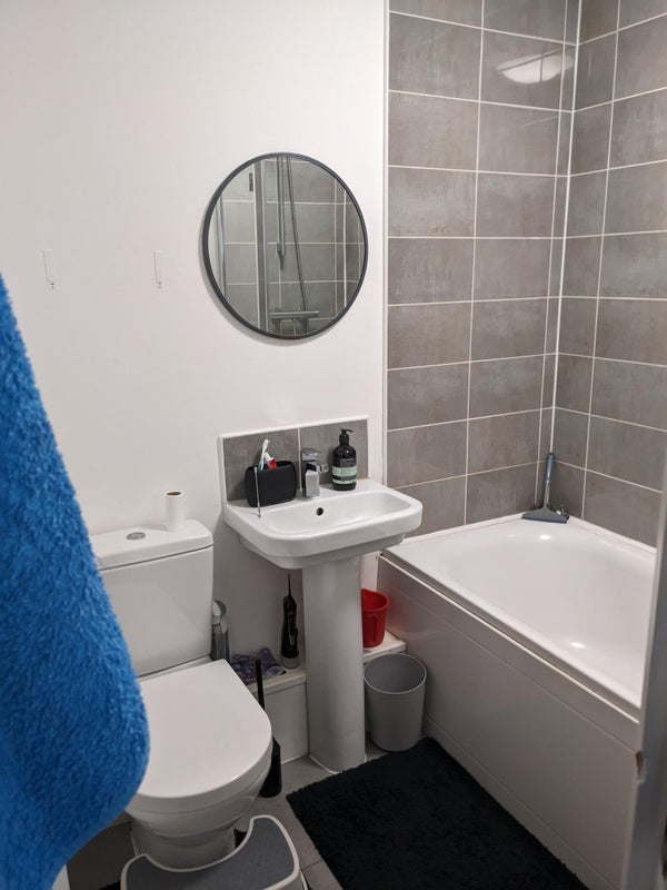 Room Mulberry Way in Wakefield