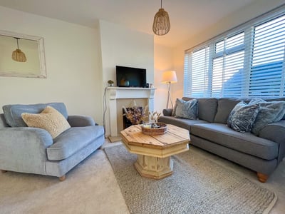 House First Avenue in Walton on Thames