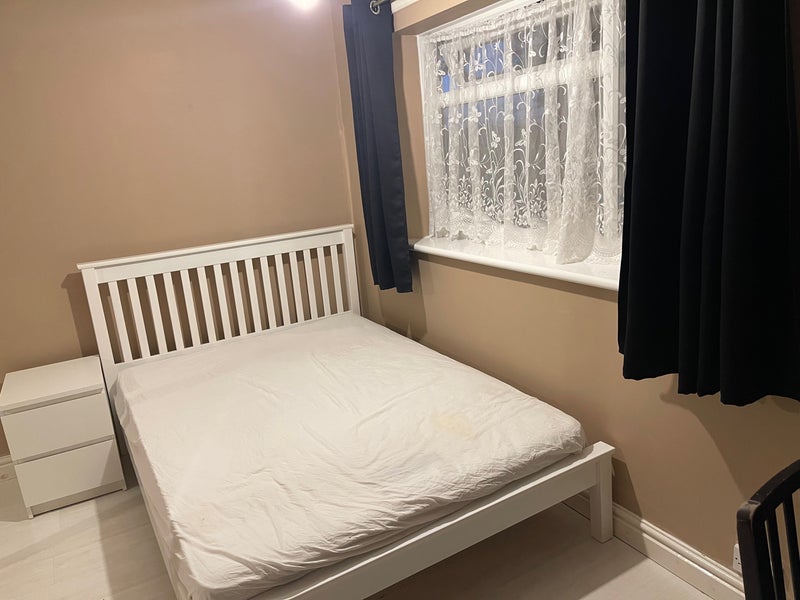 Room Maiden Lane in Crawley