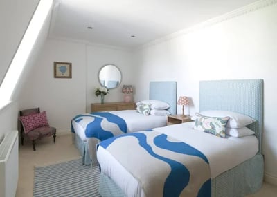 Flat Pembridge Square in Greater London