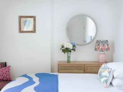 Flat Pembridge Square in Greater London