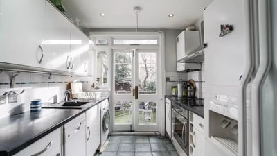 Room Cambridge Heath Road in Greater London