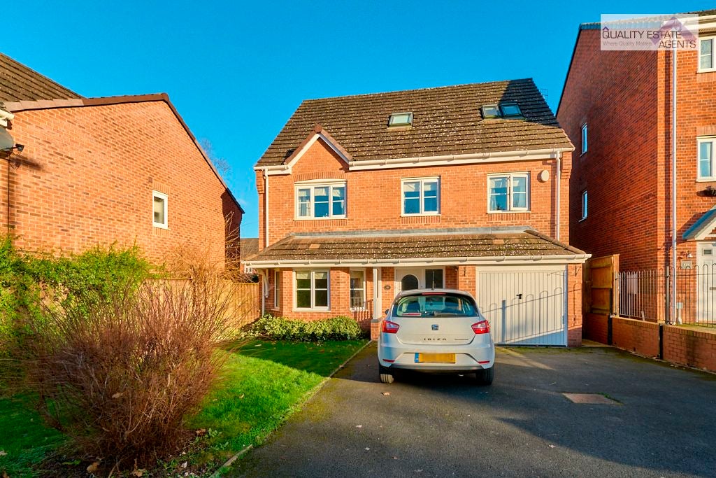 House Galingale View in Newcastle-under-Lyme