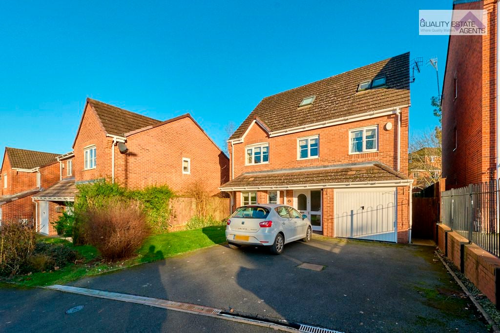 House Galingale View in Newcastle-under-Lyme