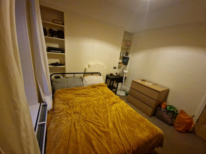 Room Beaufort Road in Bristol