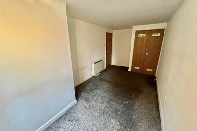 Flat Short Stairs in Nottingham