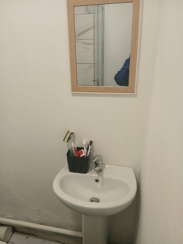 Flat Grosvenor Road in Greater London