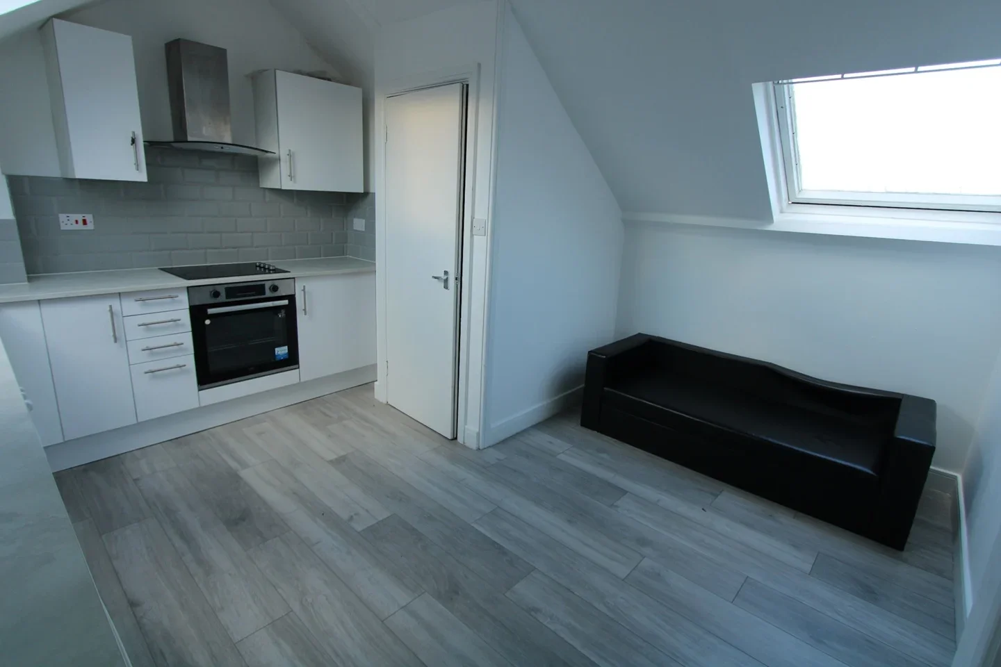 Flat Selsdon Road in Greater London
