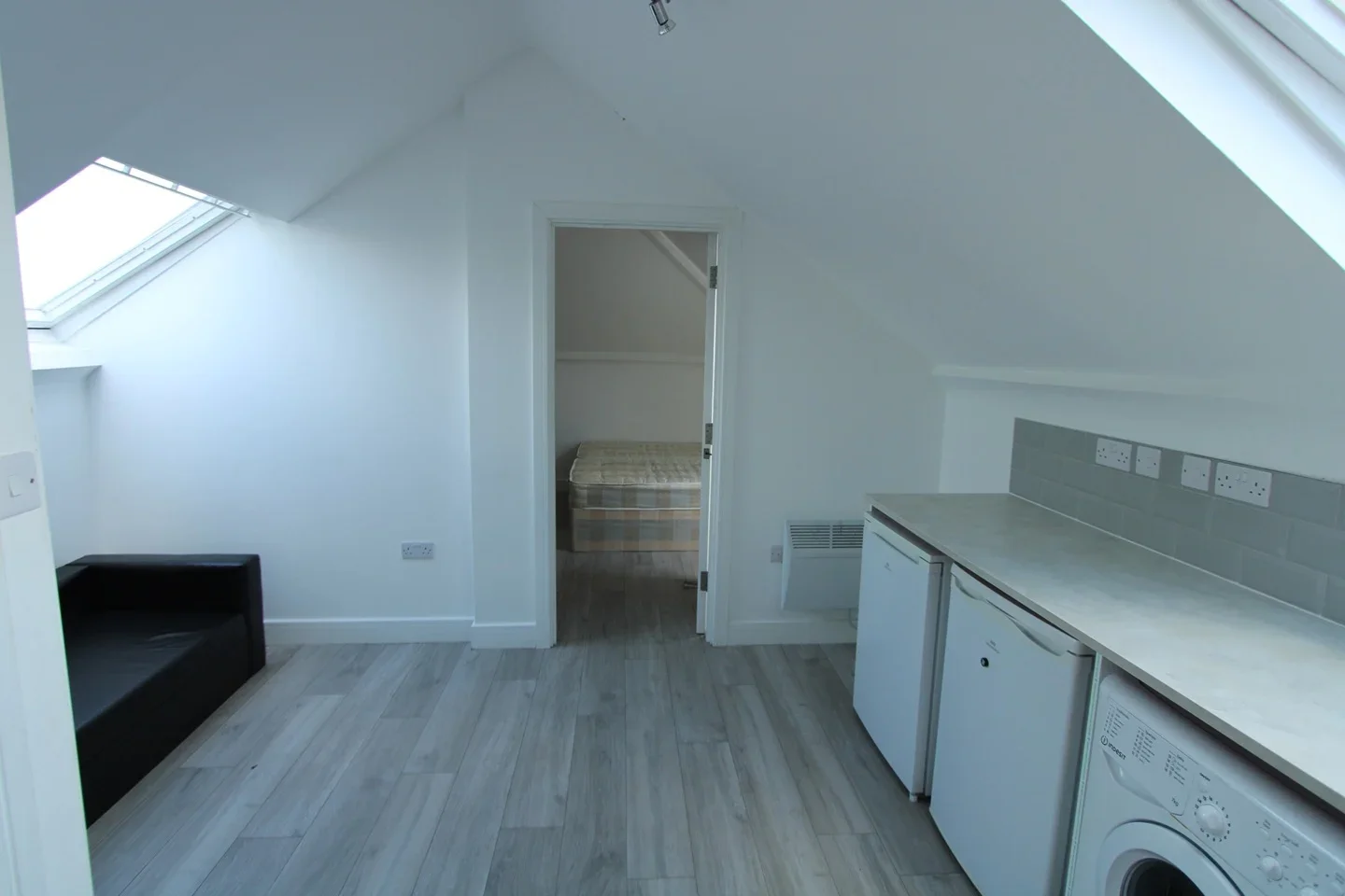 Flat Selsdon Road in Greater London