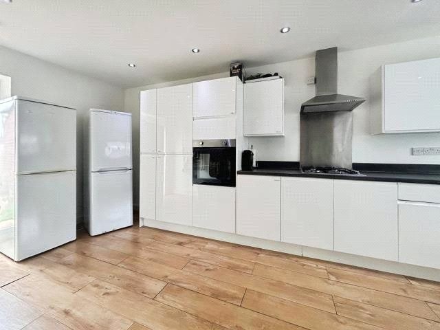 Room Macs Close in Padworth