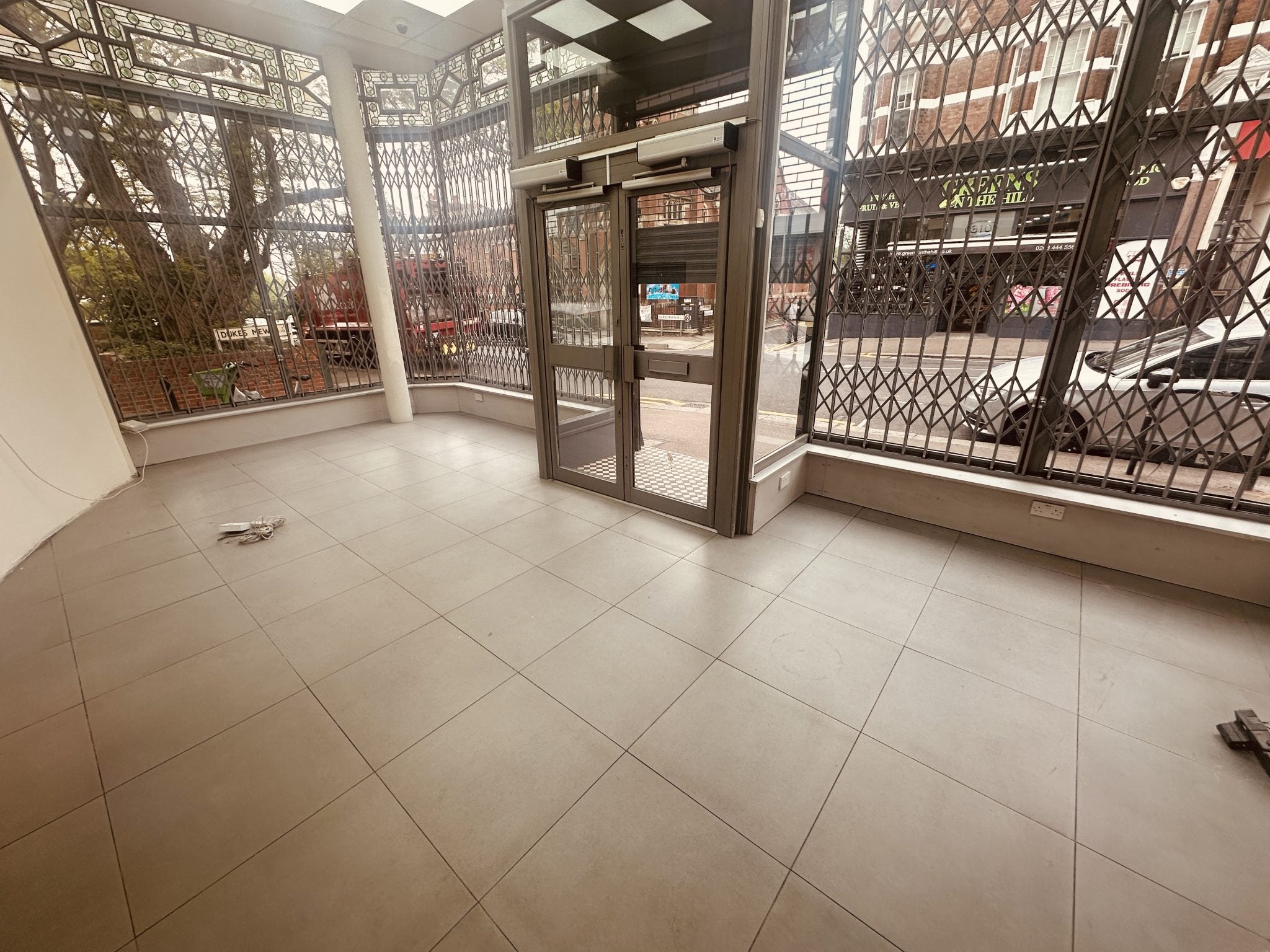 Flat Dukes Mews in London