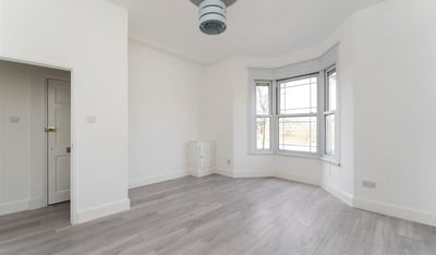 Flat Hollybush Hill in Greater London