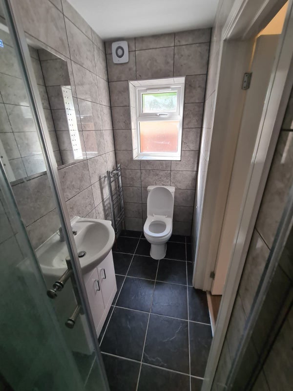 Room Cippenham Lane in Slough