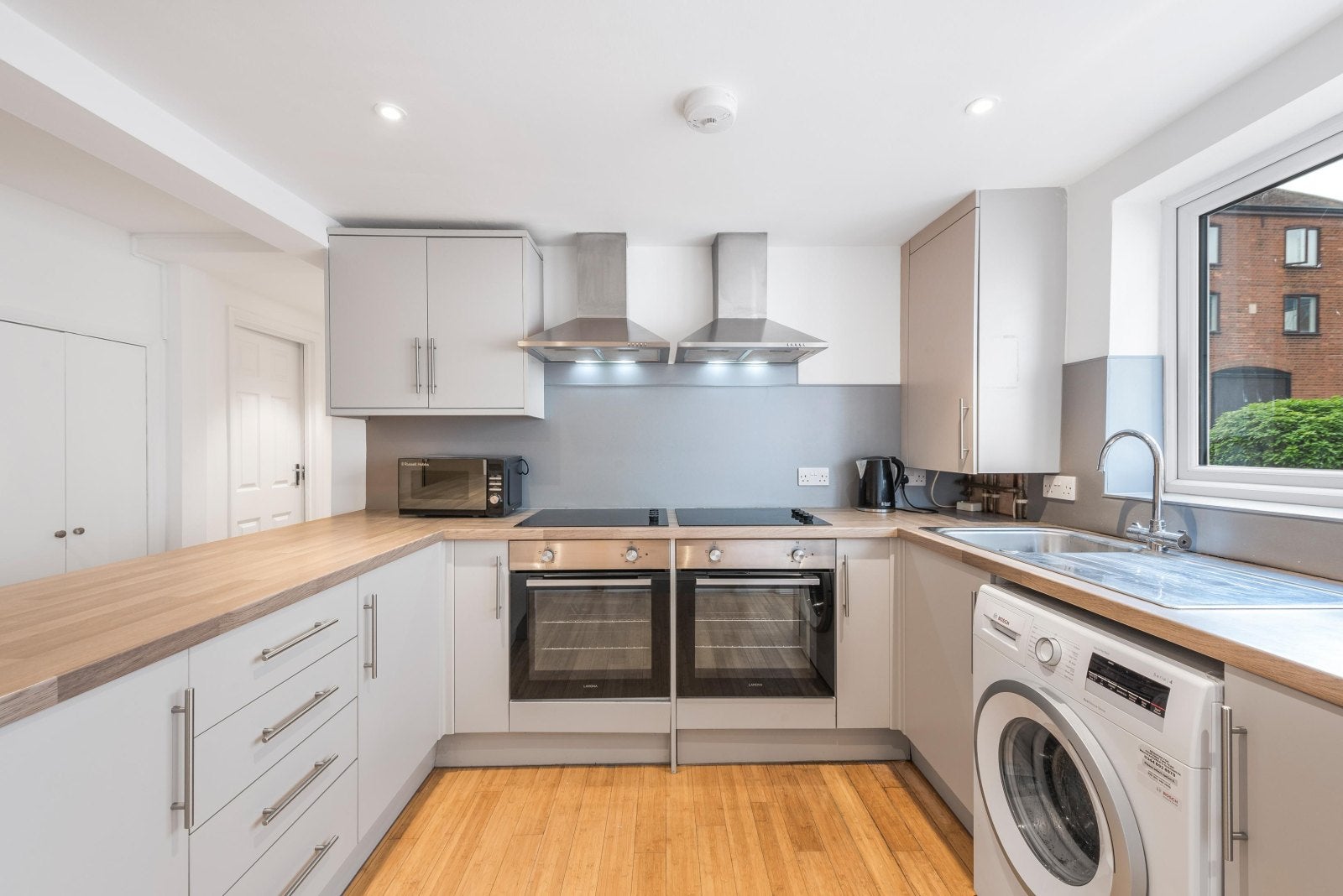 Room Weydon Lane in Waverley