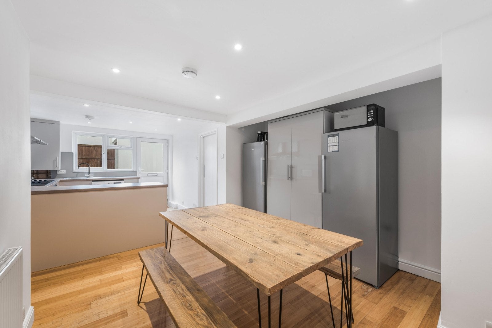 Room Weydon Lane in Waverley