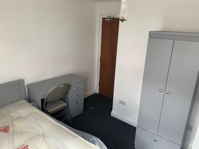 Room Creative Railway Arches in Royal Leamington Spa