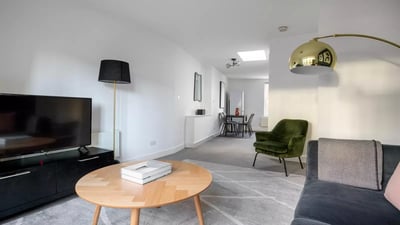 Flat Drayton Gardens in Greater London