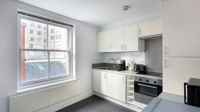 Flat Drayton Gardens in Greater London