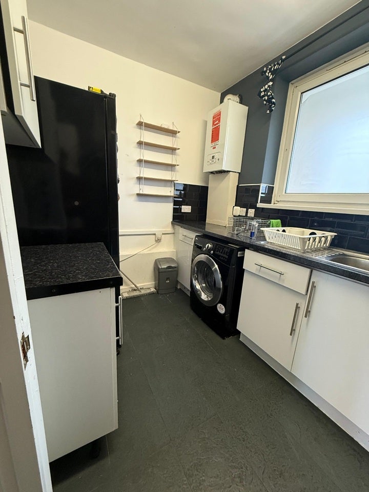 Room Brickfield Road in Greater London
