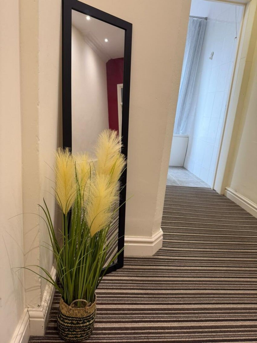 Flat Foxhall Road in Nottingham