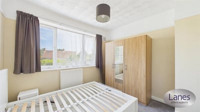 Flat College Road in Cheshunt