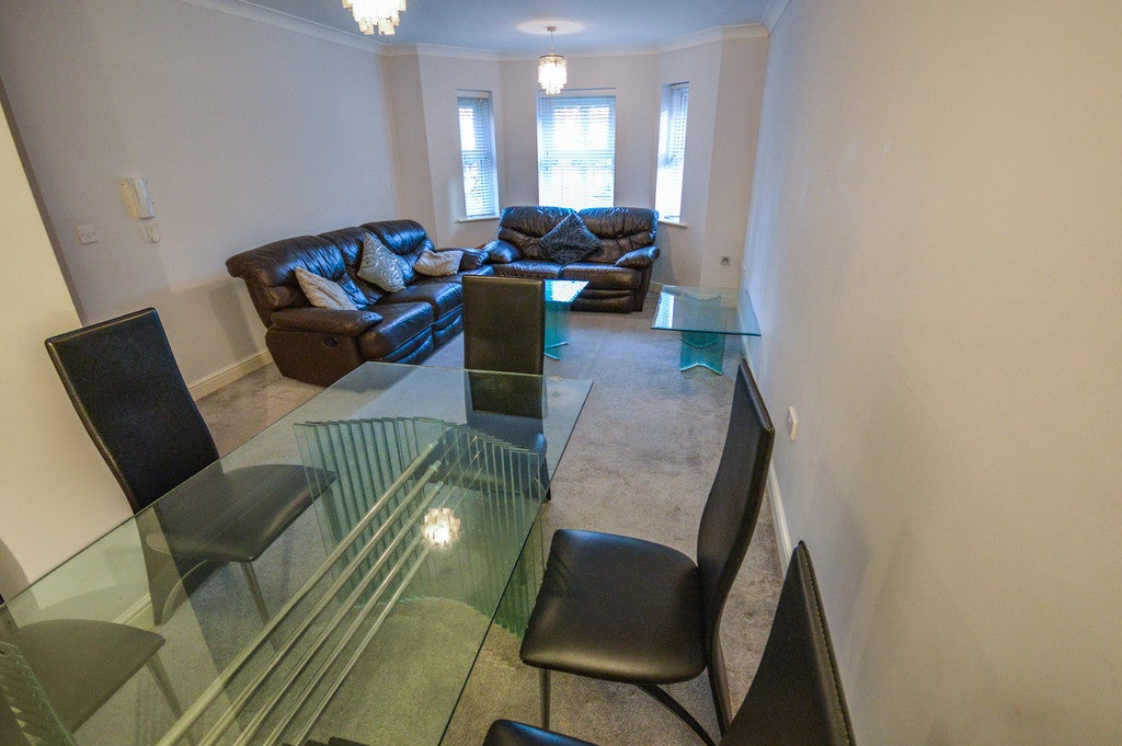 Flat New Copper Moss in Trafford