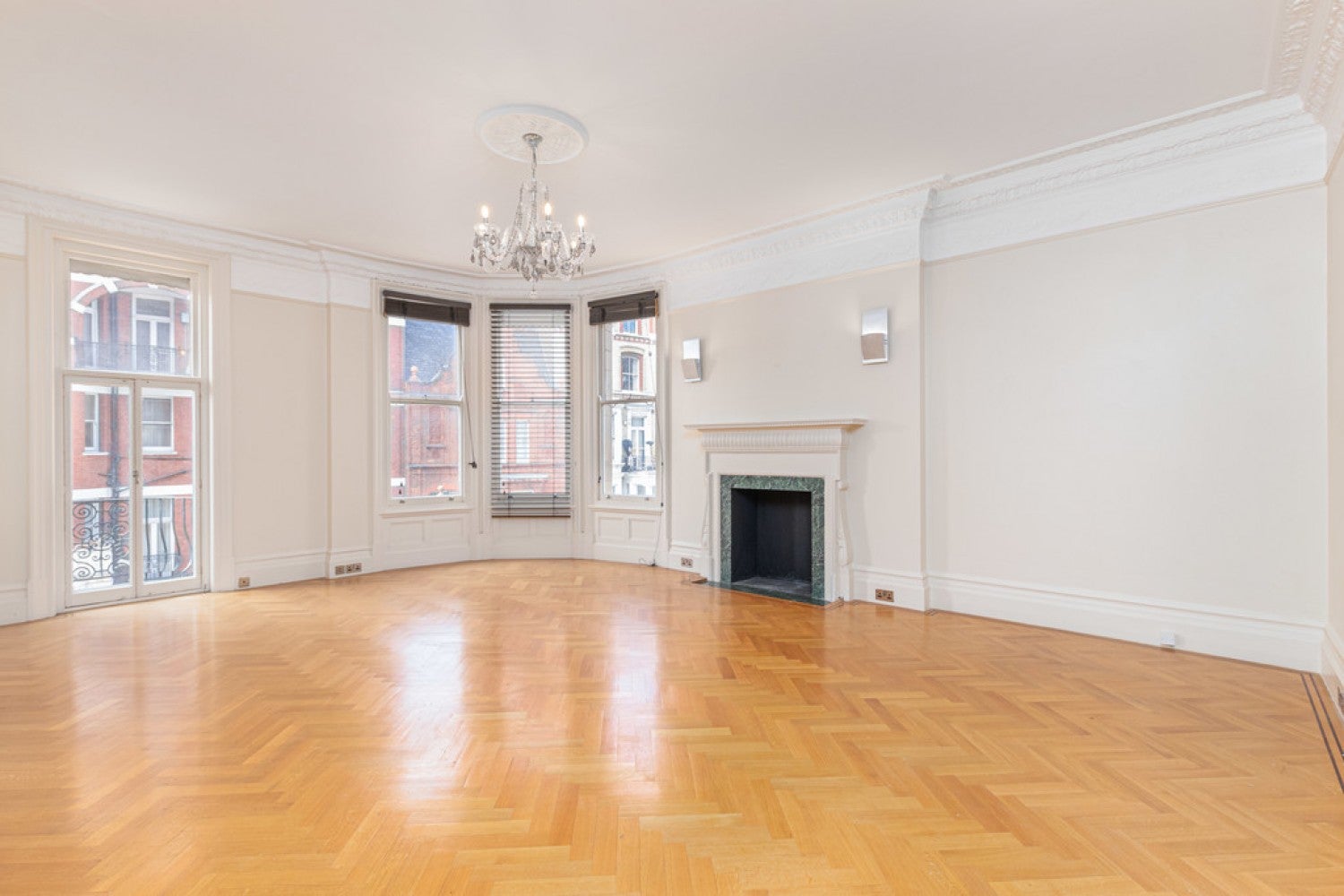 Flat Scarsdale Villas in Greater London
