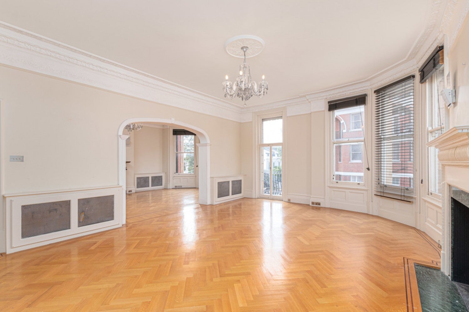 Flat Scarsdale Villas in Greater London