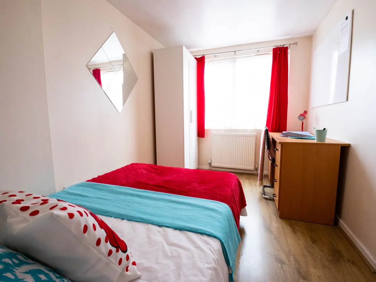 Room Ulcombe Gardens in Canterbury