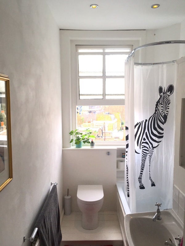Room Fulham Road in Greater London