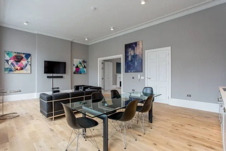 Flat Torphichen Street in City of Edinburgh