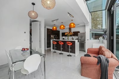 House Langham Road in Greater London