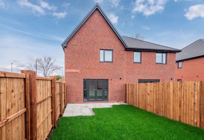 House Peaknaze Close in Glossop