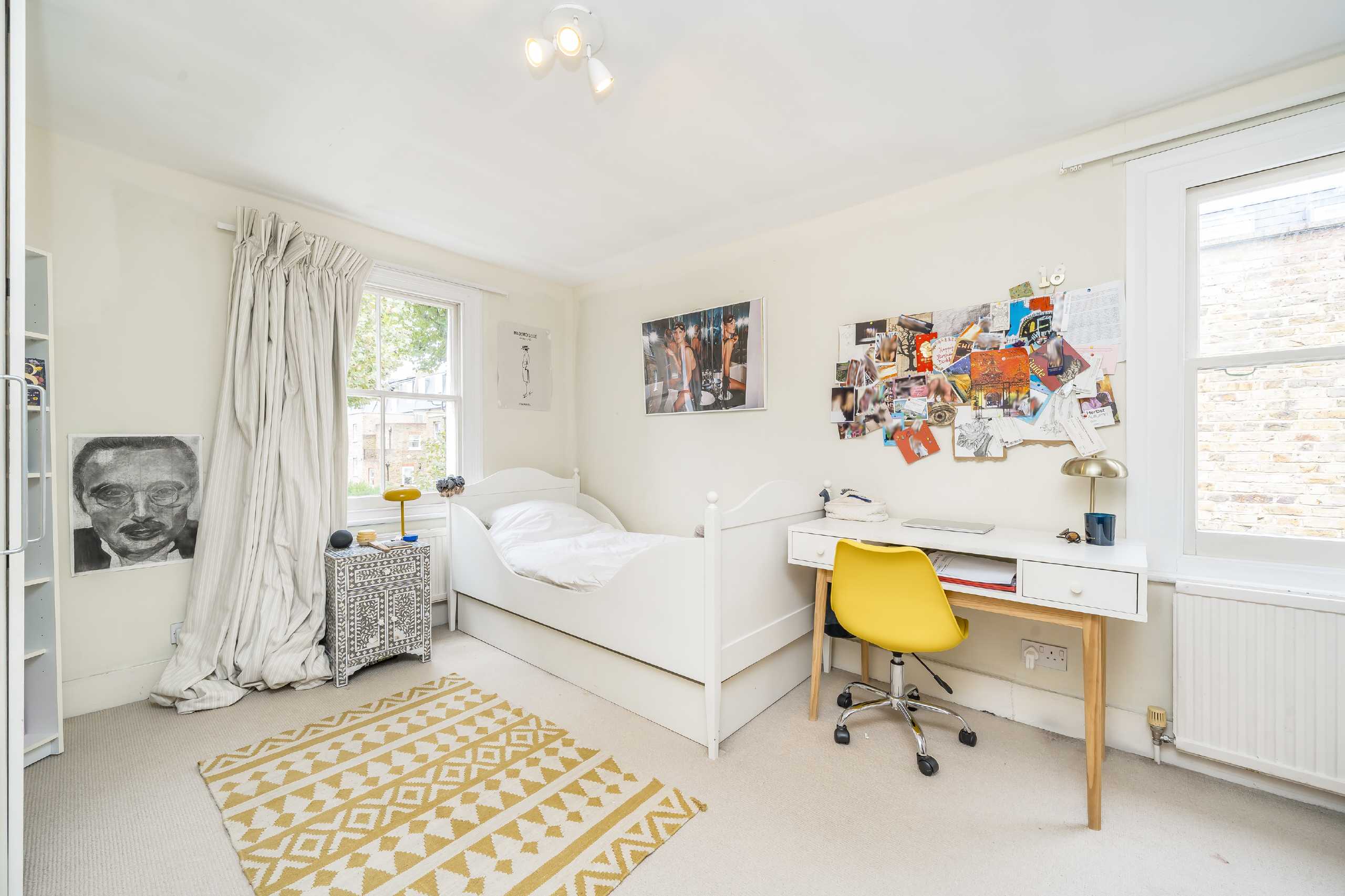 House Augustine Road in Greater London