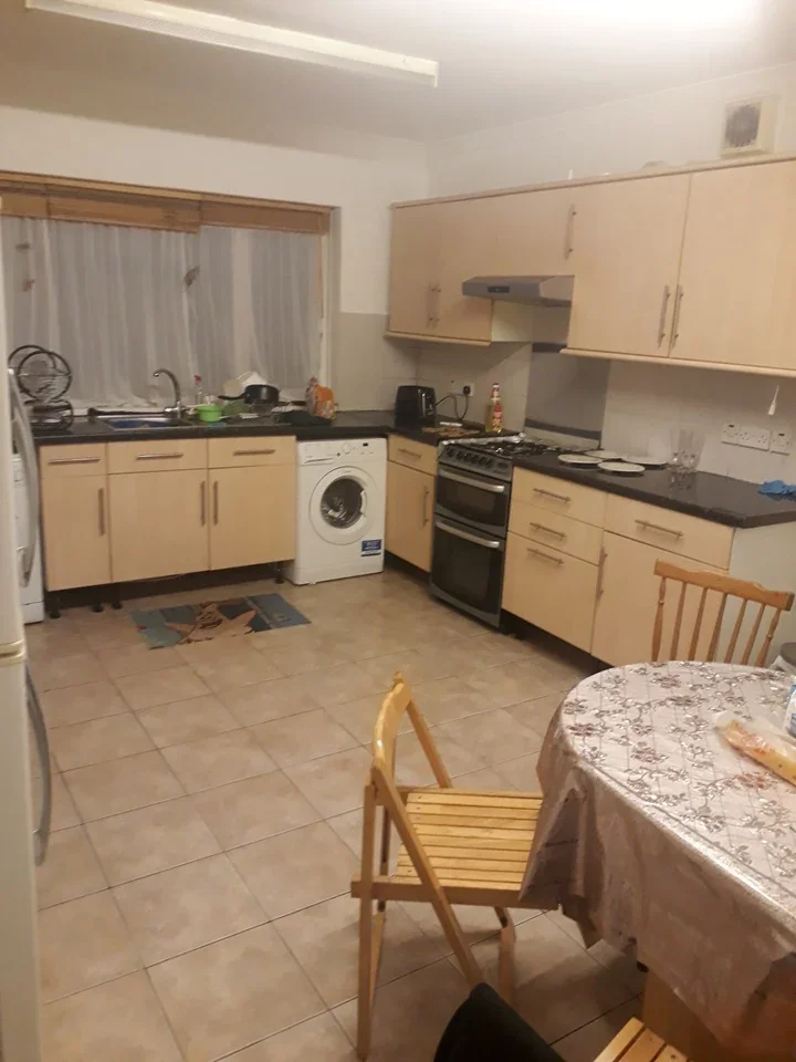 Room Grasmere Gardens in Greater London