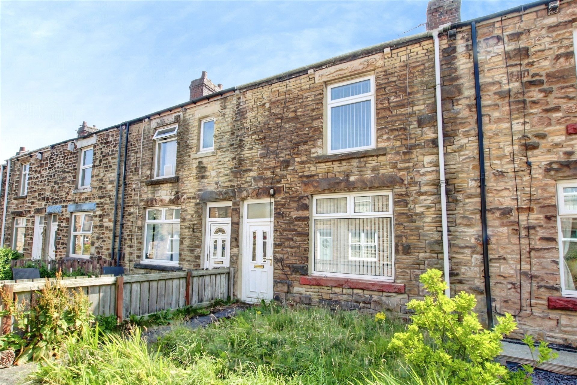 House Henley Gardens in Consett