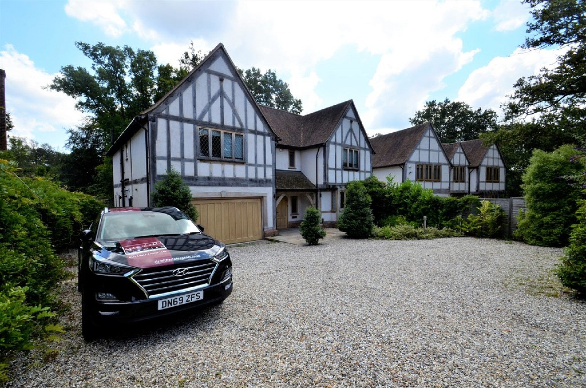 House Corrie Gardens in Borough of Runnymede