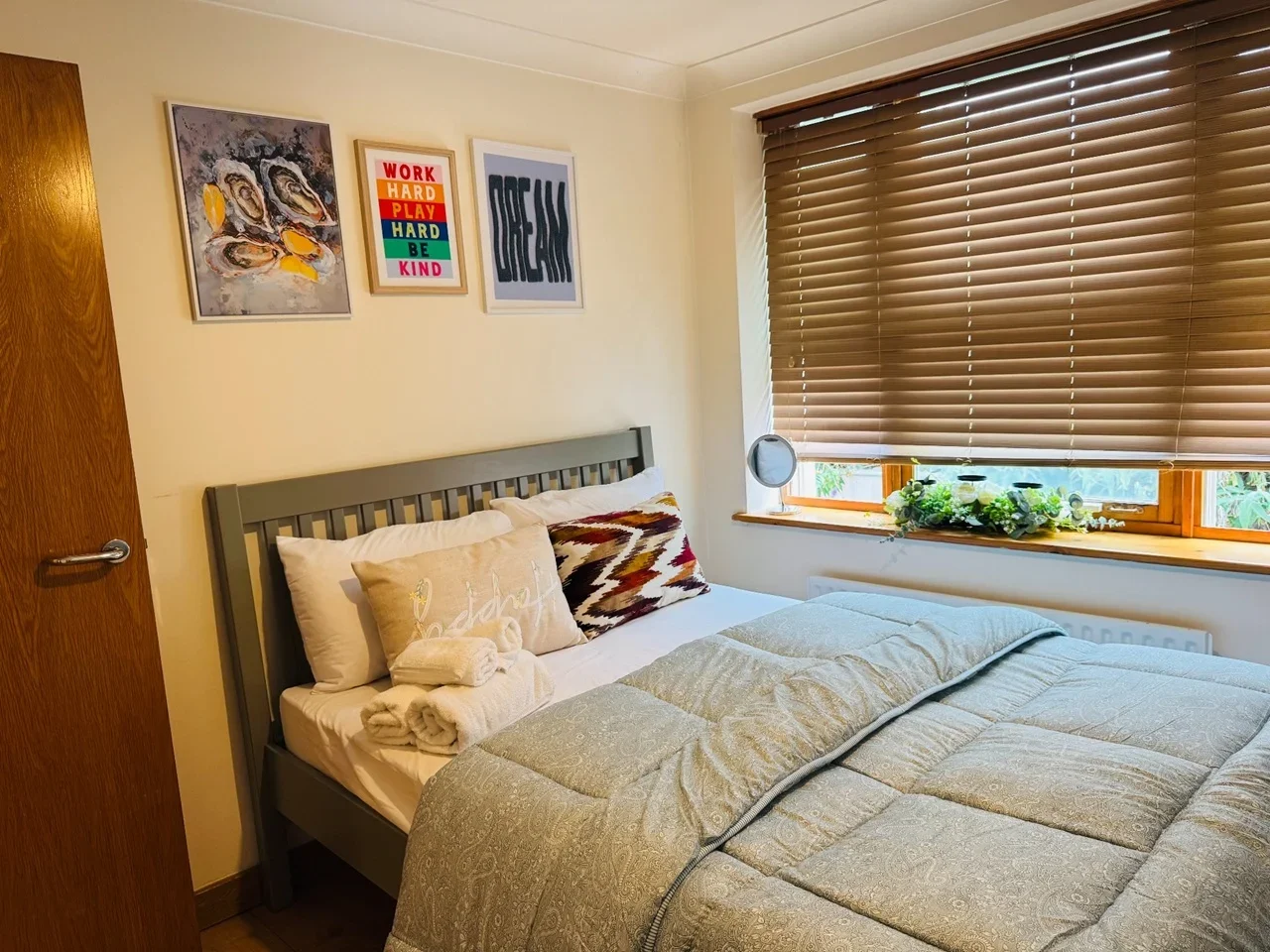 Flat Whitechapel Road in Greater London