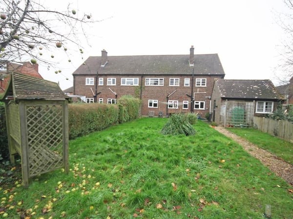 Flat Blanchman's Road in Warlingham